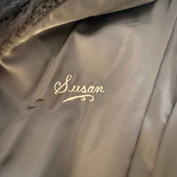 Vintage Full Length Beaver Fur Coat Color Ebony Size Small in perfect condition! - Picture 11 of 15